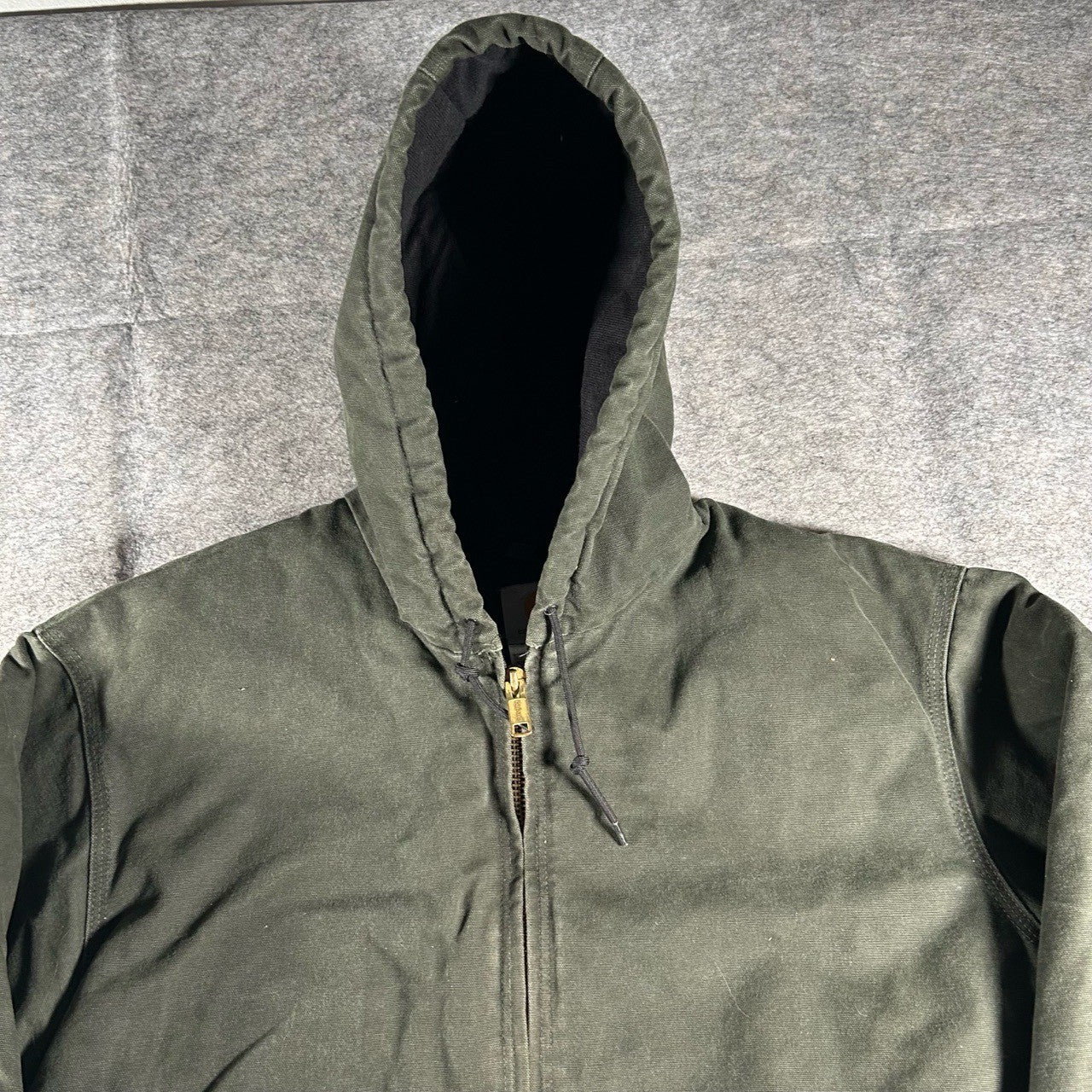 Vintage Carhartt J130 MOS Hooded Jacket – Men’s XL Tall Faded Green Canvas Workwear