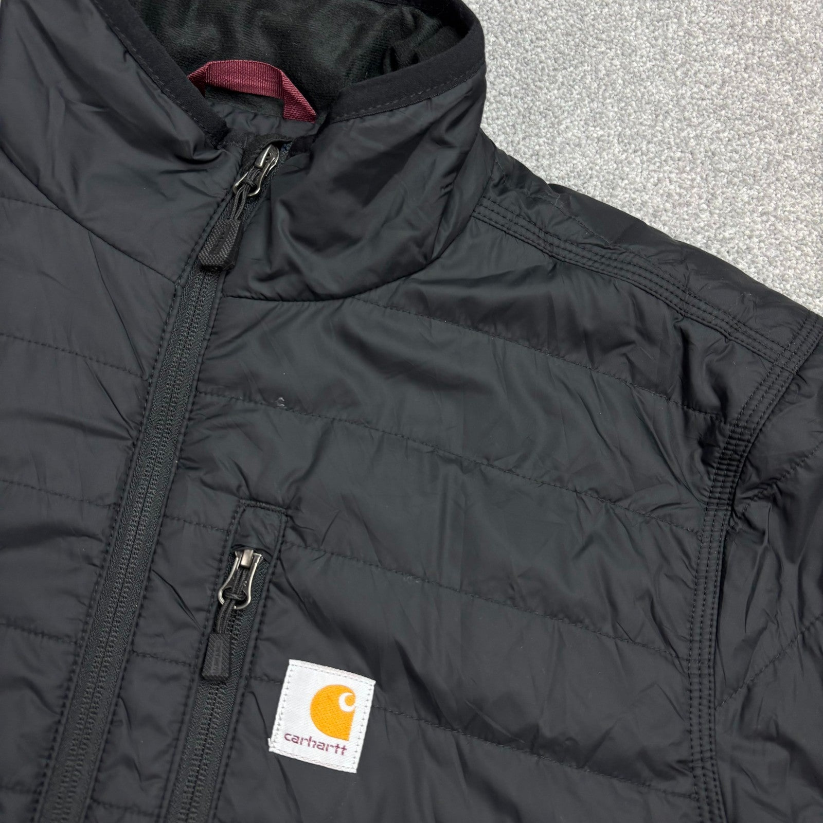 Carhartt Men’s Lightweight Puffer Jacket – Black | Lined Outdoor Y2K Style (Size M)