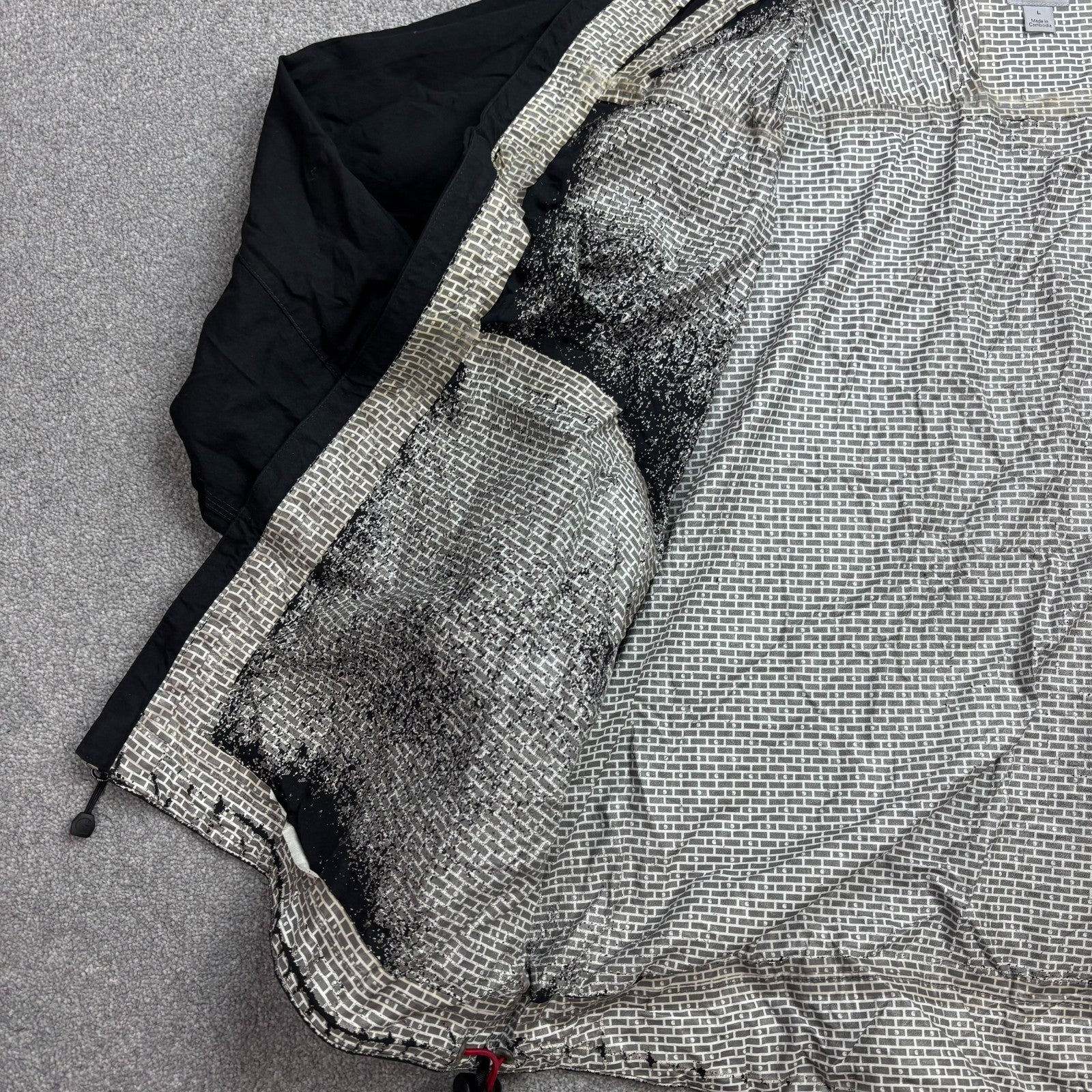 Carhartt Men’s Storm Defender Hooded Rain Jacket – Black | Lined Work Coat (Size L)