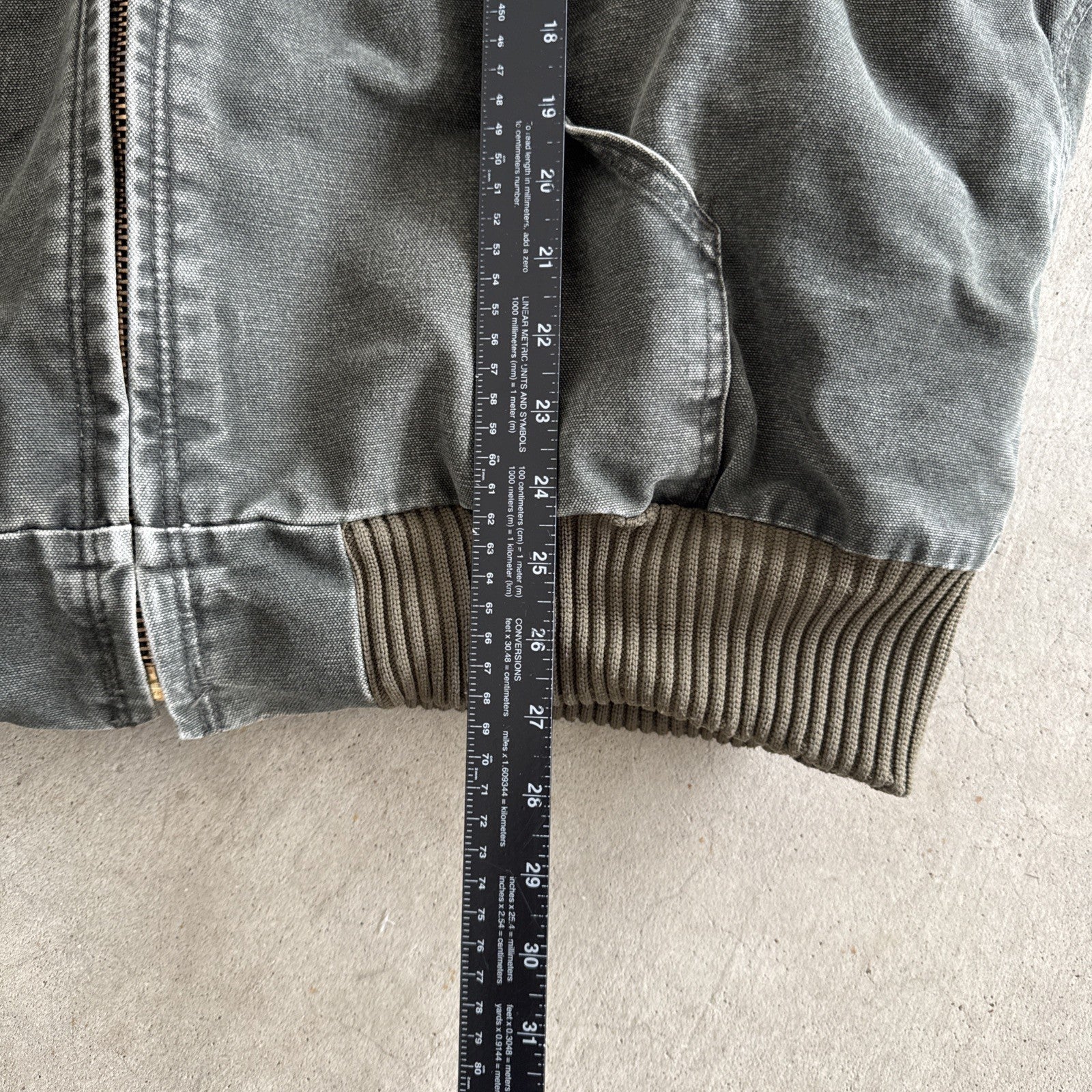 Vintage Carhartt J130 MOS Hooded Jacket – Men’s XL Moss Green Duck Canvas Quilted Lined